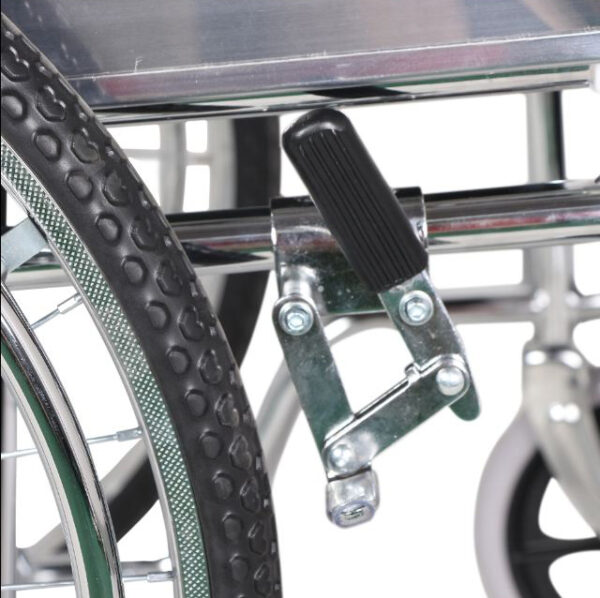 MHL 1002-3 Hero Mediva MHL 1002-R Manual Folding Wheelchair